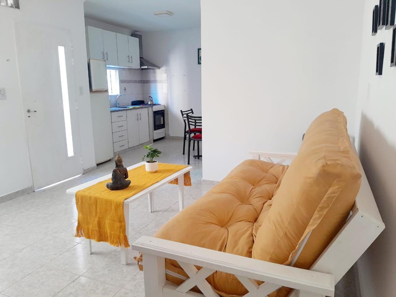 Dona Aurora Apartment Pergamino